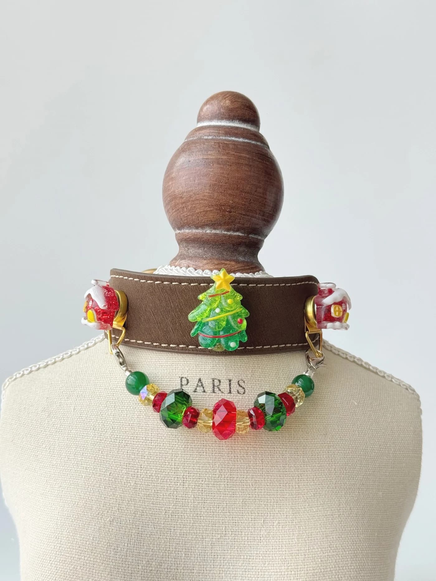 Scharlach-Weihnachtsbaum-Halsband