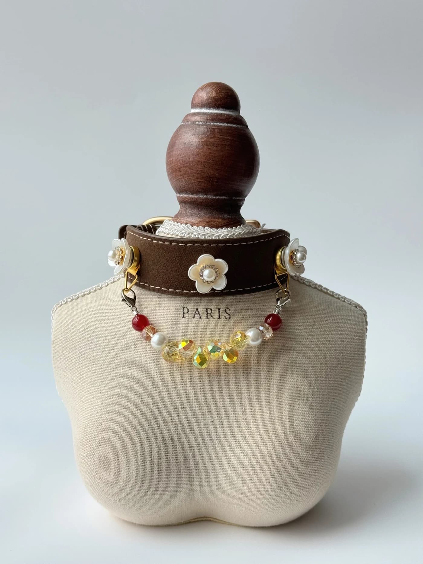 Gold-Scharlach-Halsband