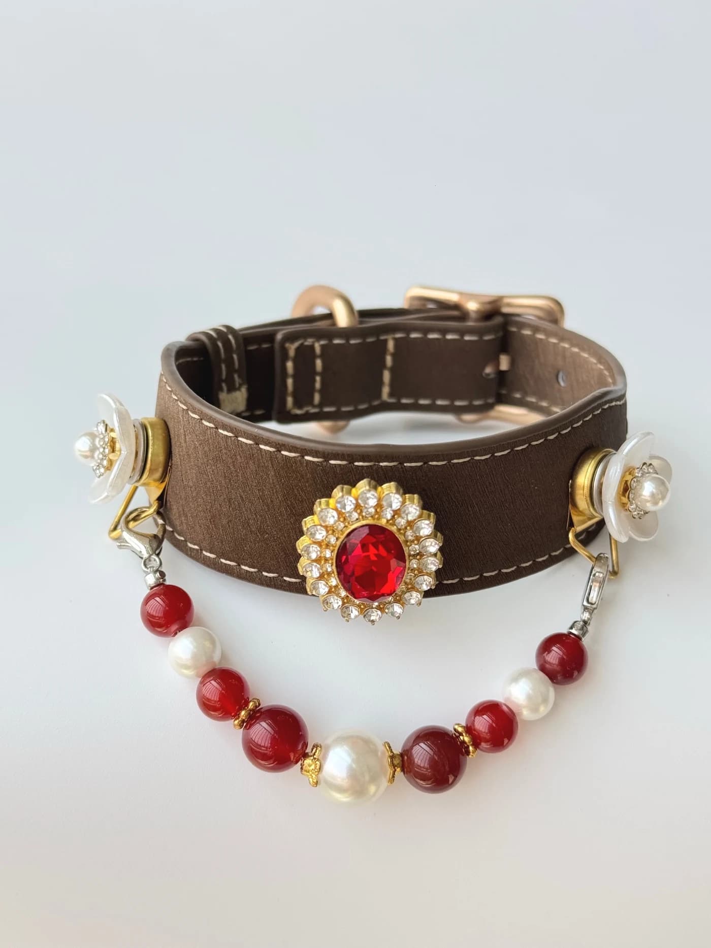 Scharlachperlen-Halsband