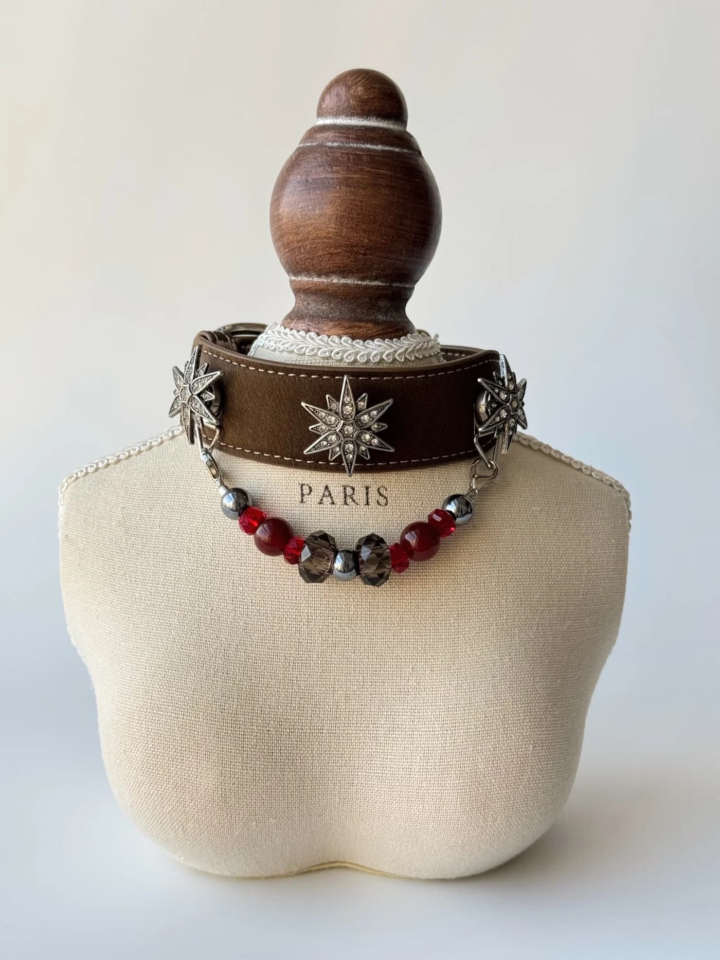 Rauch-Scharlach-Halsband
